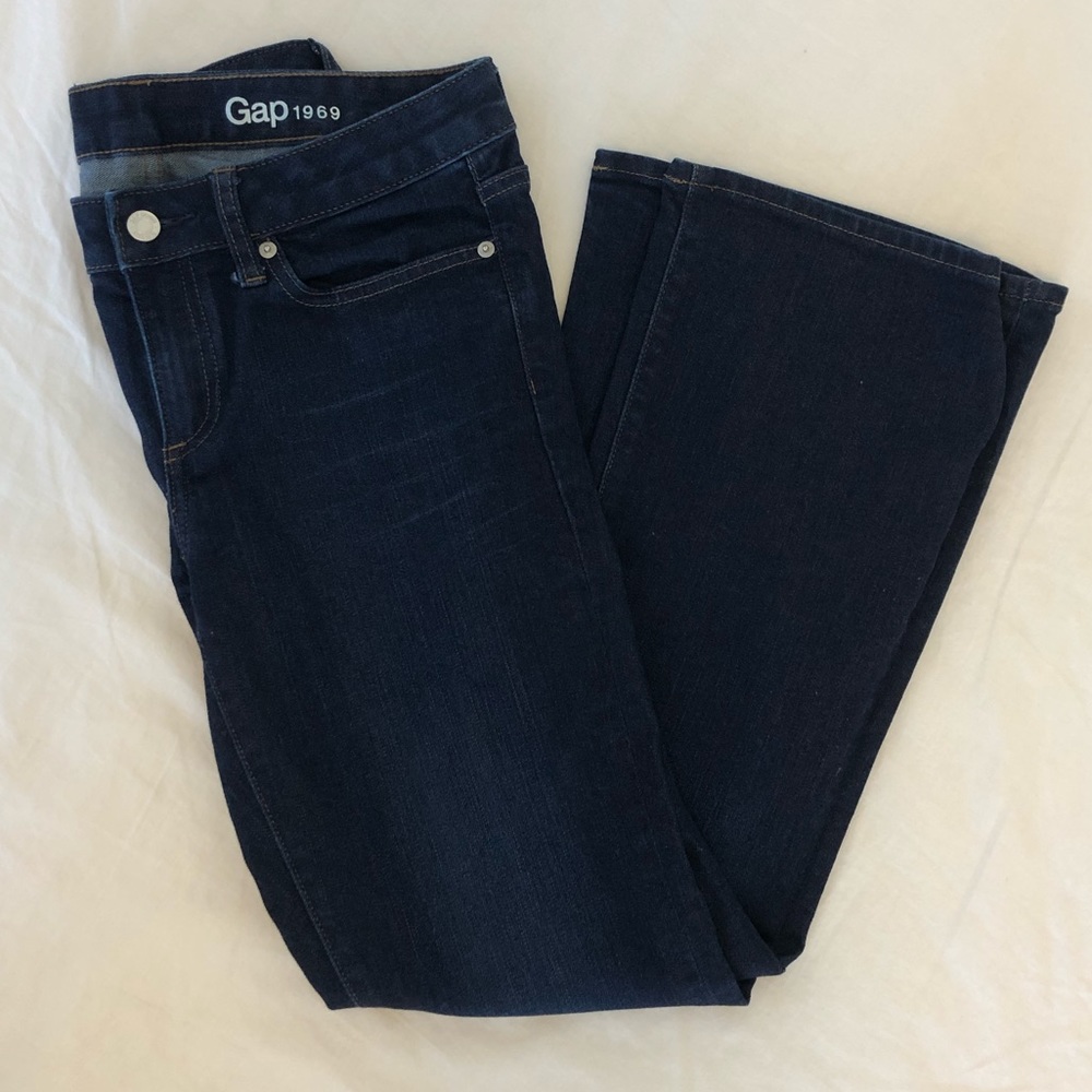 Gap Long and Lean Dark Wash Jeans 28 SHORT